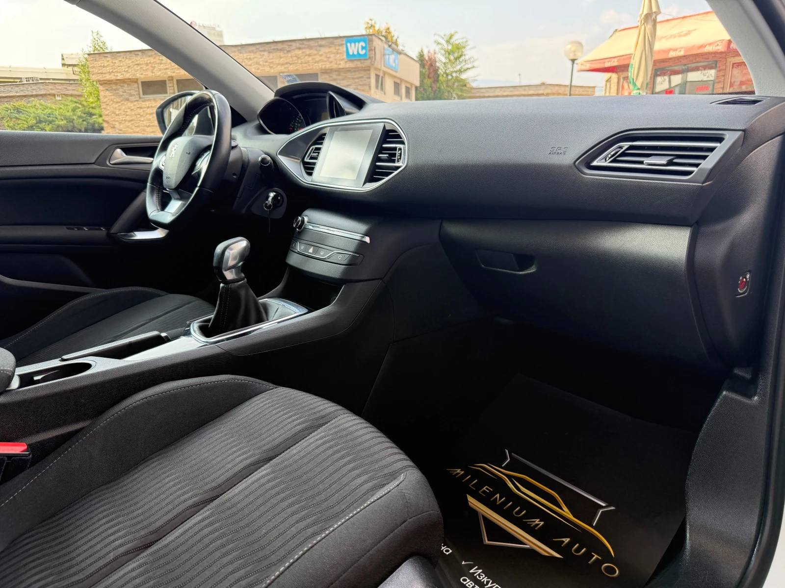 Peugeot 308 6 МЕСЕЦА ГАРАНЦИЯ/1.6HDI 92К.с. EURO5B, снимка 11 - Автомобили и джипове - 55786601
