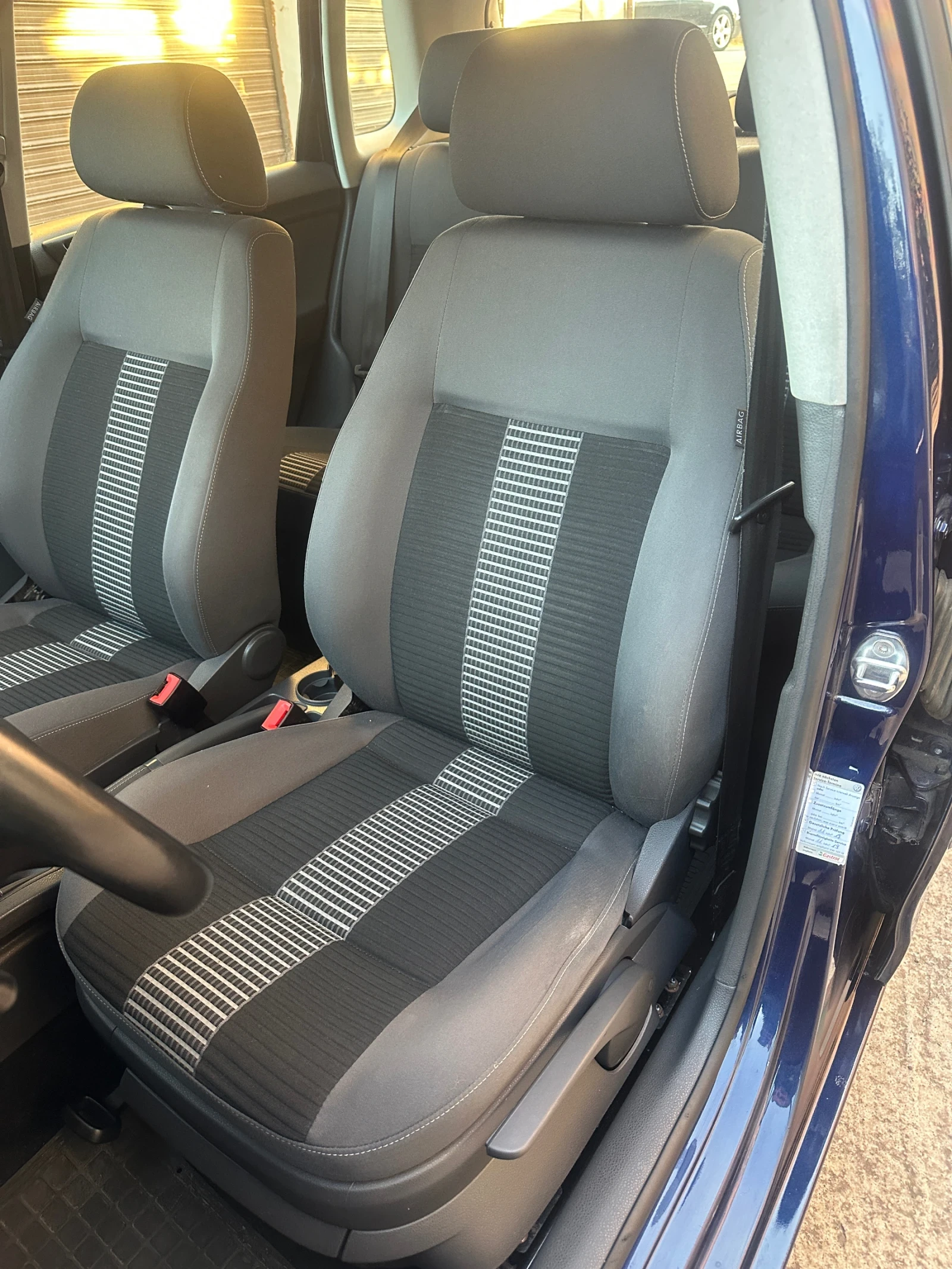 VW Polo 1.4i* Face* 80коня, снимка 10 - Автомобили и джипове - 55853967