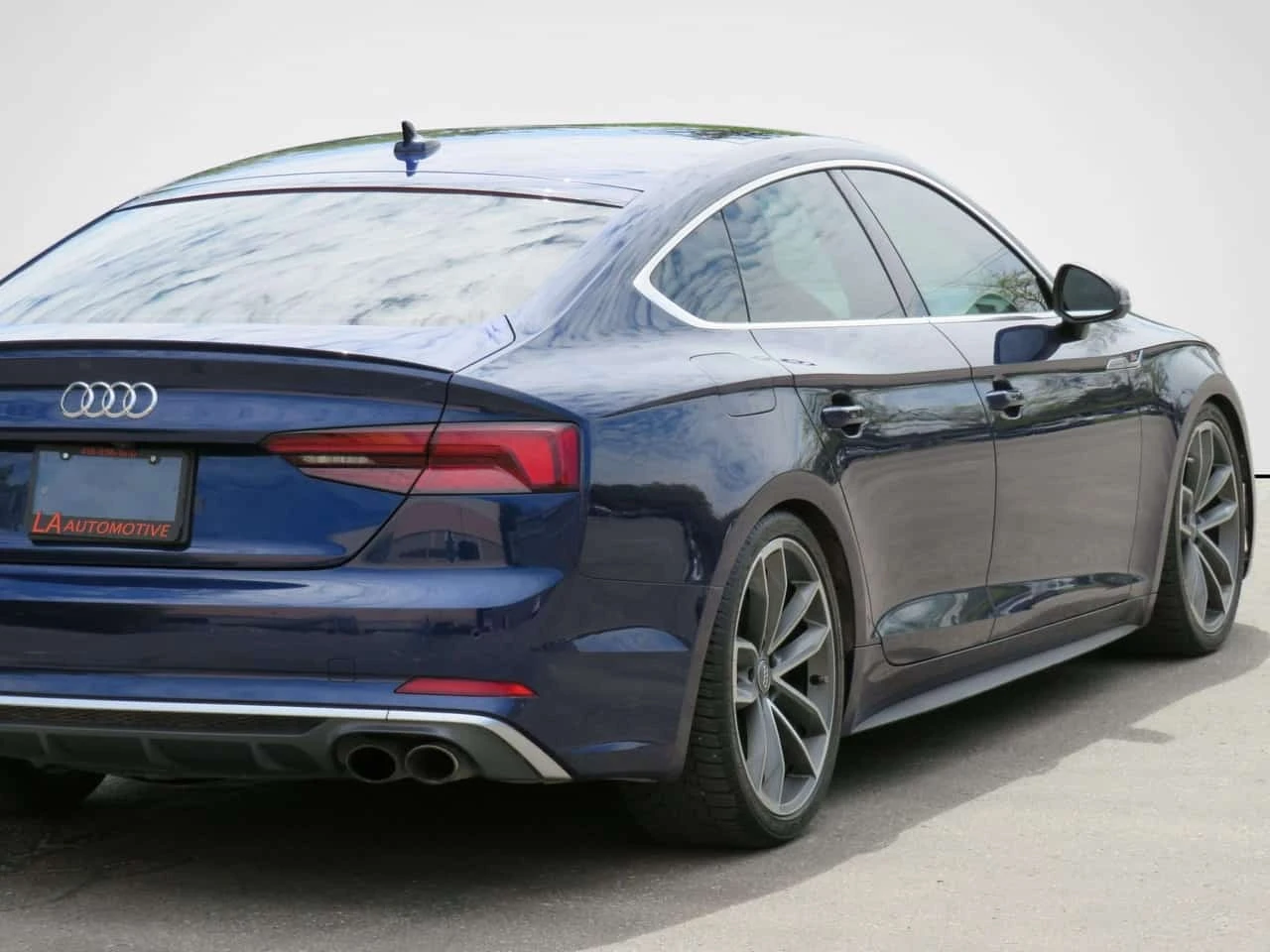 Audi S5  Technik | B&O | Carbon | Carfax, снимка 4 - Автомобили и джипове - 56209332