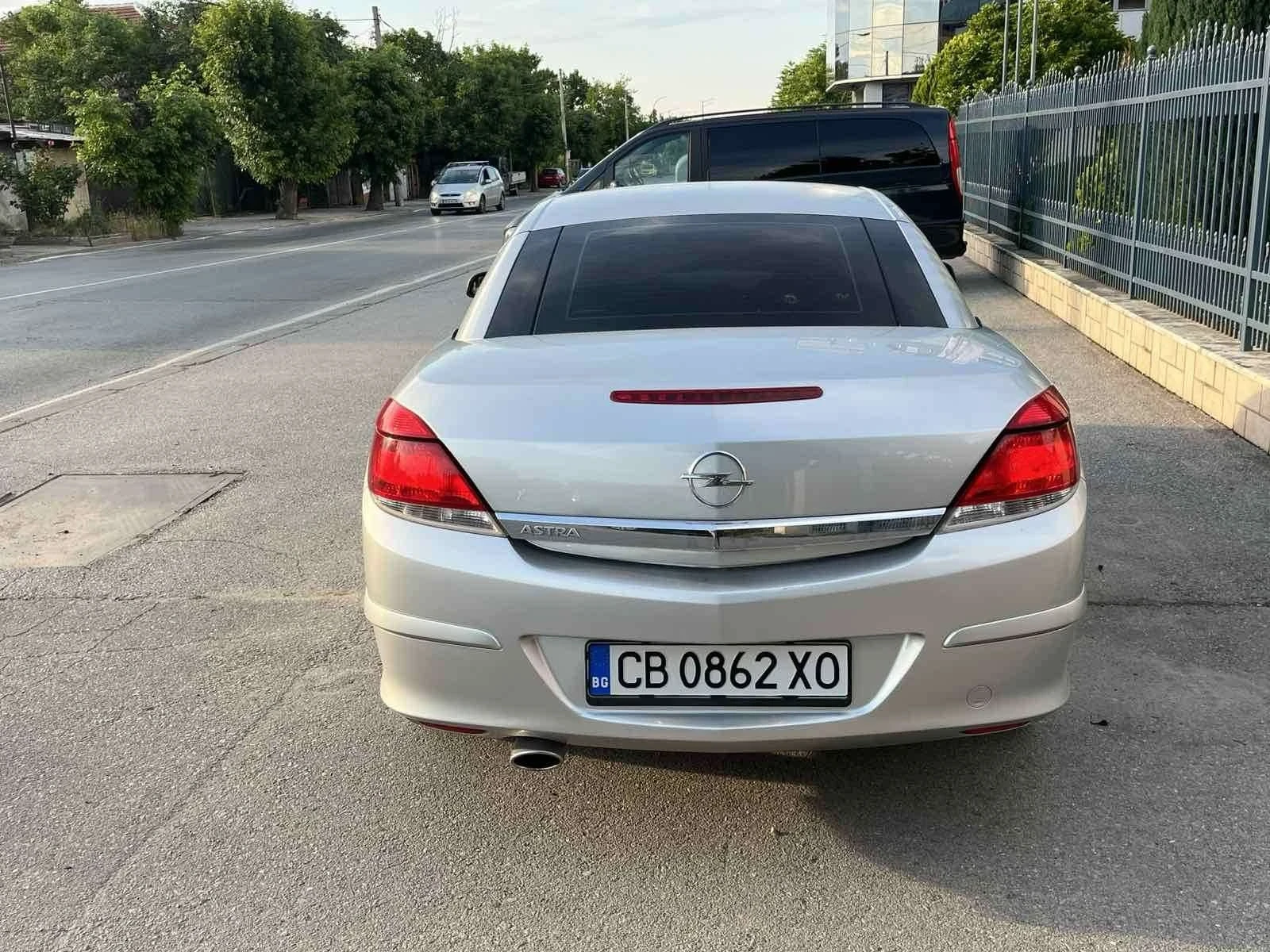Opel Astra, снимка 2 - Автомобили и джипове - 56243396