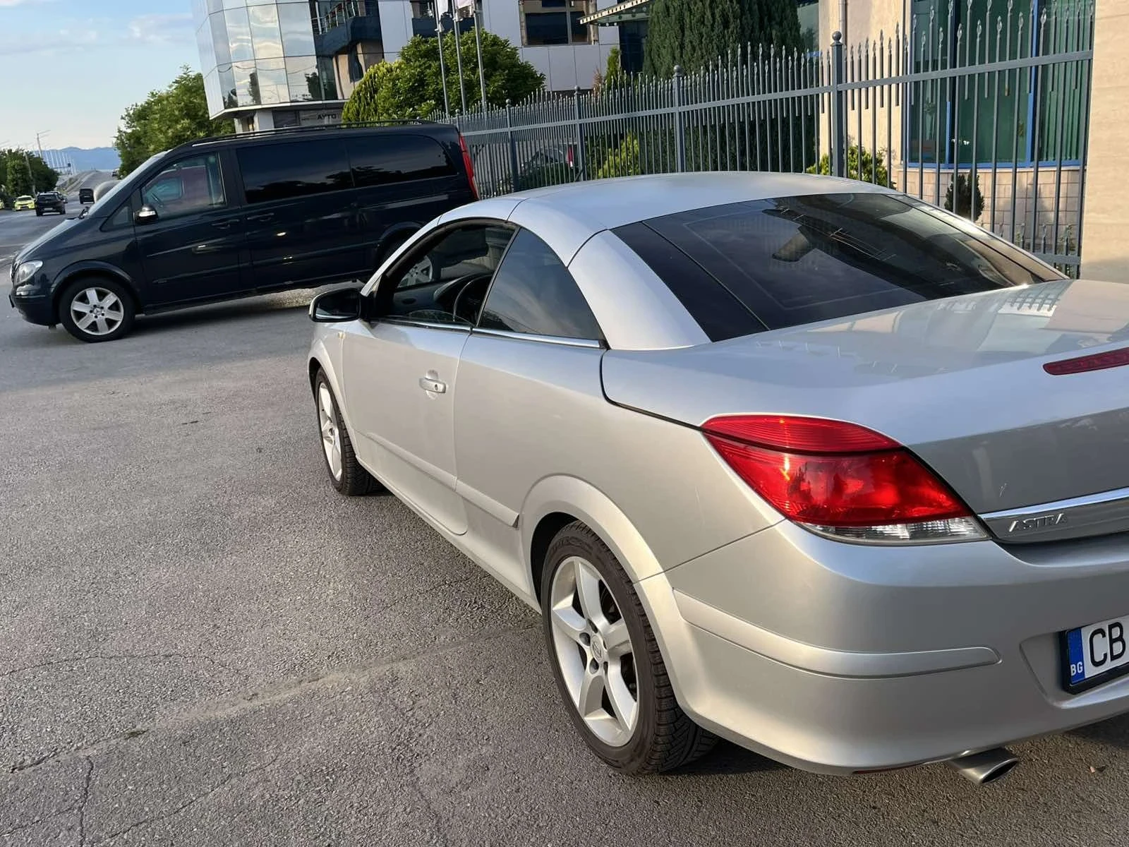 Opel Astra, снимка 4 - Автомобили и джипове - 56243396