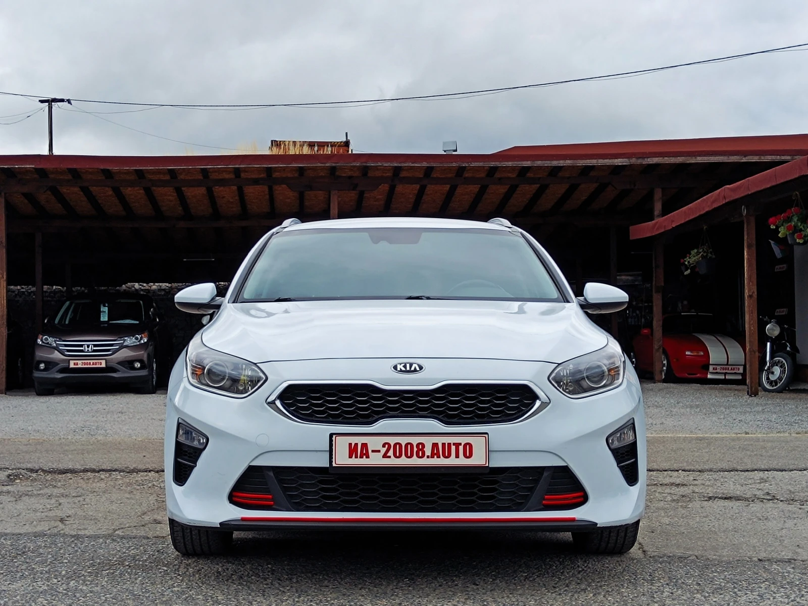 Kia Ceed 1.6 CRDi* Face Lift* Euro 6D* NAVI* КАМЕРА* , снимка 2 - Автомобили и джипове - 56307588