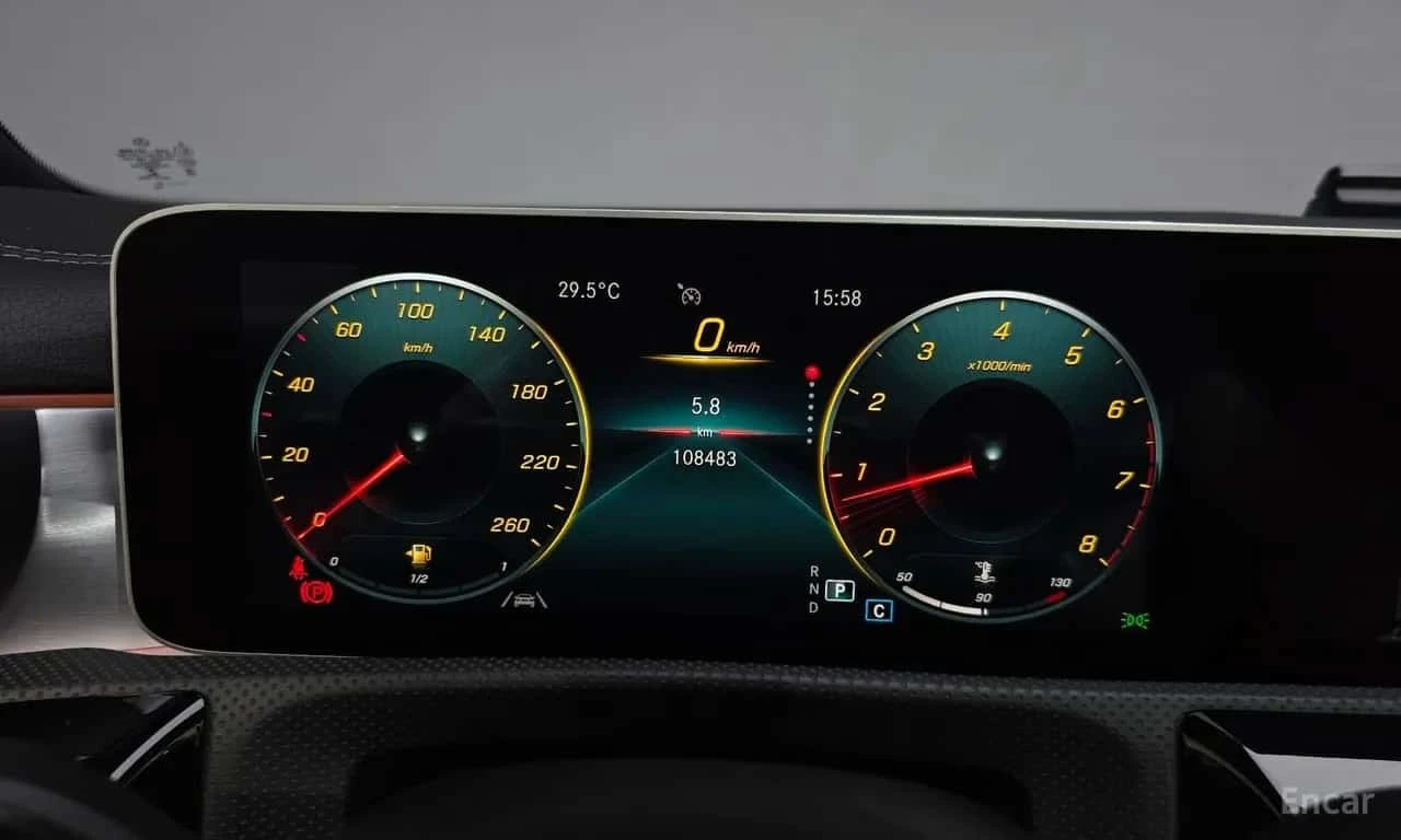 Mercedes-Benz CLA 250 * CLA250 4MATIC * , снимка 9 - Автомобили и джипове - 56324739
