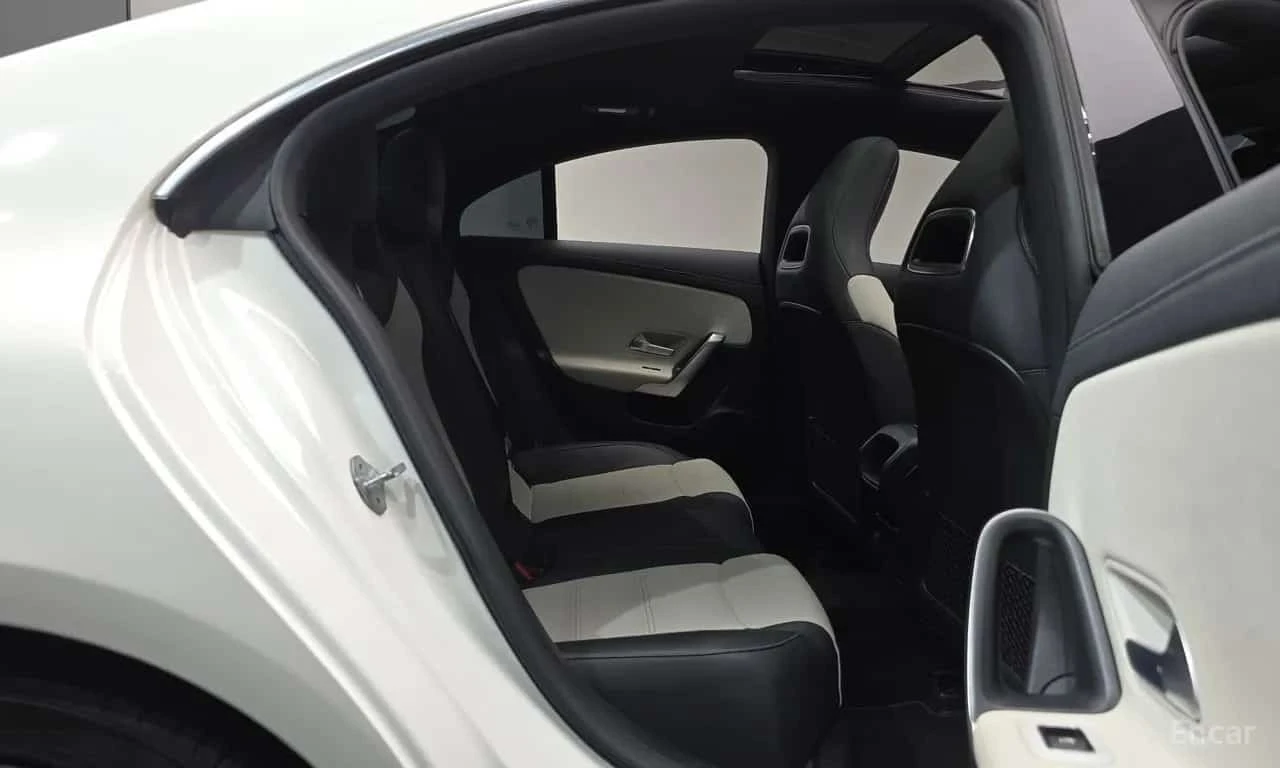Mercedes-Benz CLA 250 * CLA250 4MATIC * , снимка 14 - Автомобили и джипове - 56324739