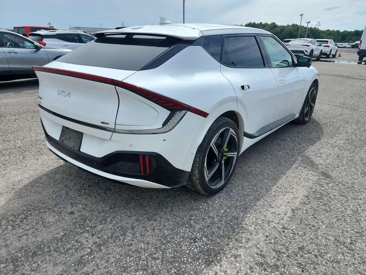 Kia EV6 GT / HUD / 360 / Distronic / Carfax  | Mobile.bg � ����������� 3