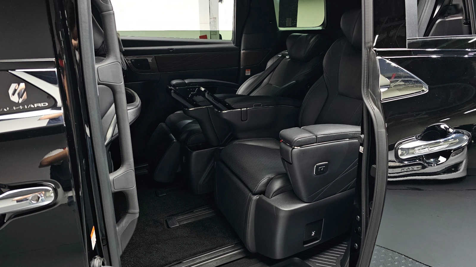 Toyota Alphard 4th Gen 2.5 Executive Hybrid AWD | Mobile.bg � ����������� 9