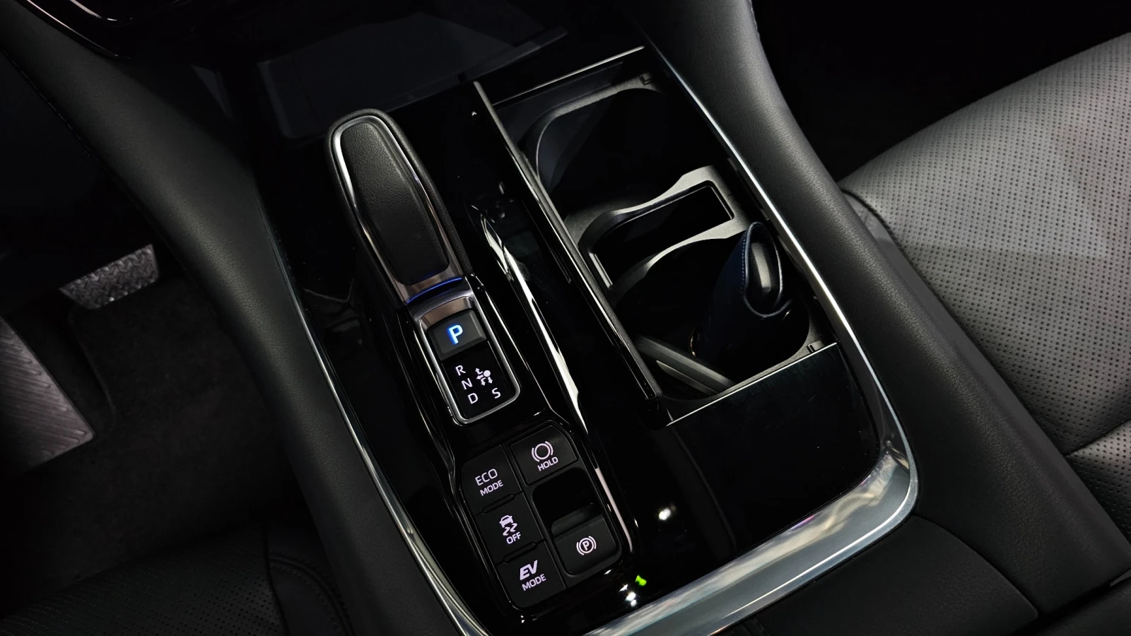 Toyota Alphard 4th Gen 2.5 Executive Hybrid AWD | Mobile.bg � ����������� 7