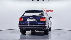 Bentley Bentayga 4.0* ЛЮК* МАСАЖ* HUD* 360* KEYLESS* КРАЙНА ЦЕНА, снимка 4