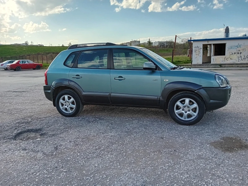 Hyundai Tucson 2.0 CRDI Бартер, снимка 5 - Автомобили и джипове - 47219969