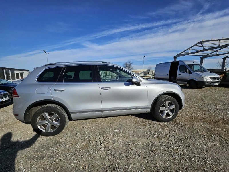 VW Touareg 3.0 TDI, снимка 4 - Автомобили и джипове - 48116896