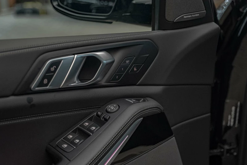 BMW X5 40I/M-Perf/Камера 360/Harman Kardon/Laser/Обдухван, снимка 8 - Автомобили и джипове - 52376969