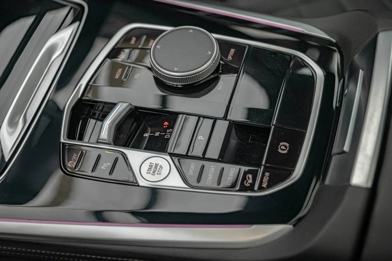 BMW X5 40I/M-Perf/Камера 360/Harman Kardon/Laser/Обдухван, снимка 10 - Автомобили и джипове - 52376969