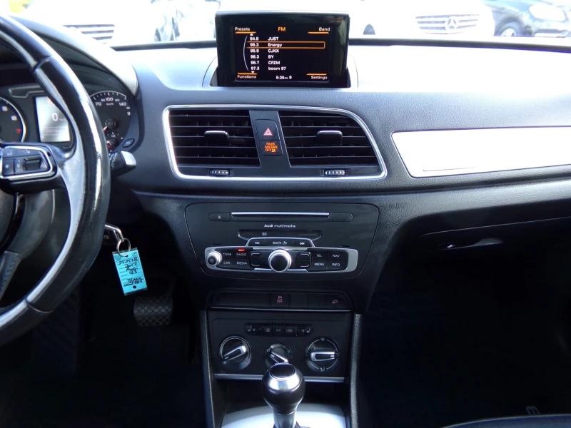 Audi Q3, снимка 11 - Автомобили и джипове - 52696499