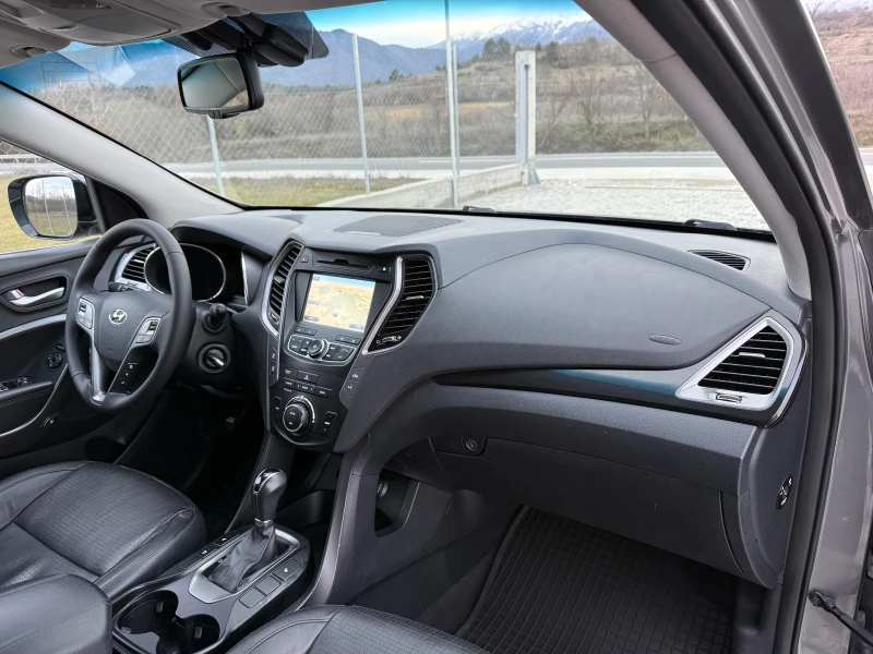 Hyundai Santa fe 2.2CRDI 4x4 7МЕСТЕН ШВЕЙЦАРИЯ, снимка 12 - Автомобили и джипове - 53264110