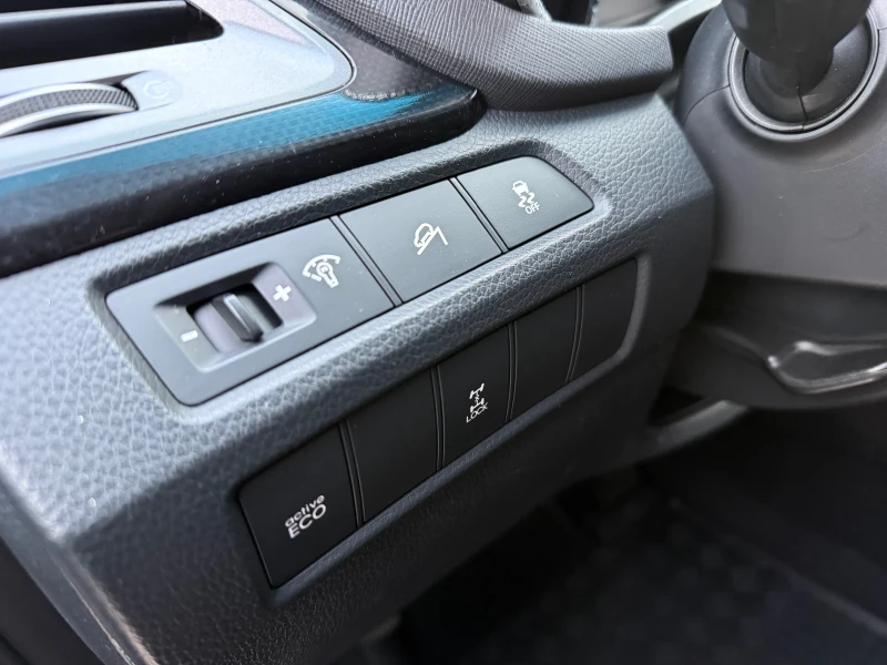 Hyundai Santa fe 2.2CRDI 4x4 7МЕСТЕН ШВЕЙЦАРИЯ, снимка 16 - Автомобили и джипове - 53264110