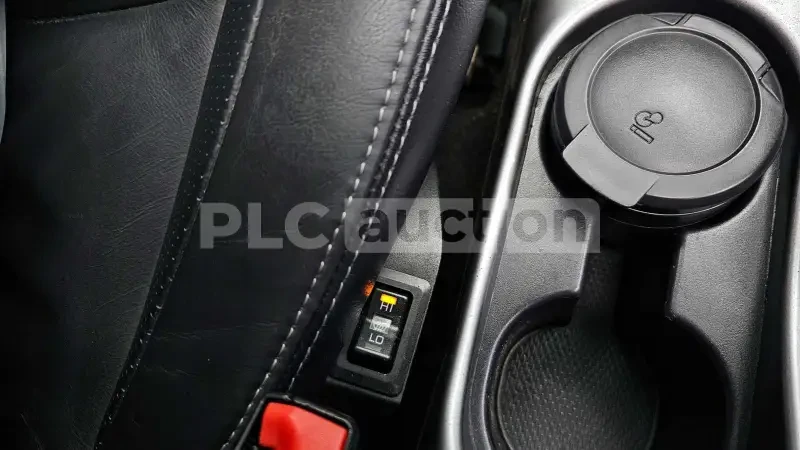 Mitsubishi Outlander Mitsubishi Outlander V6 , 2009, снимка 15 - Автомобили и джипове - 54086896