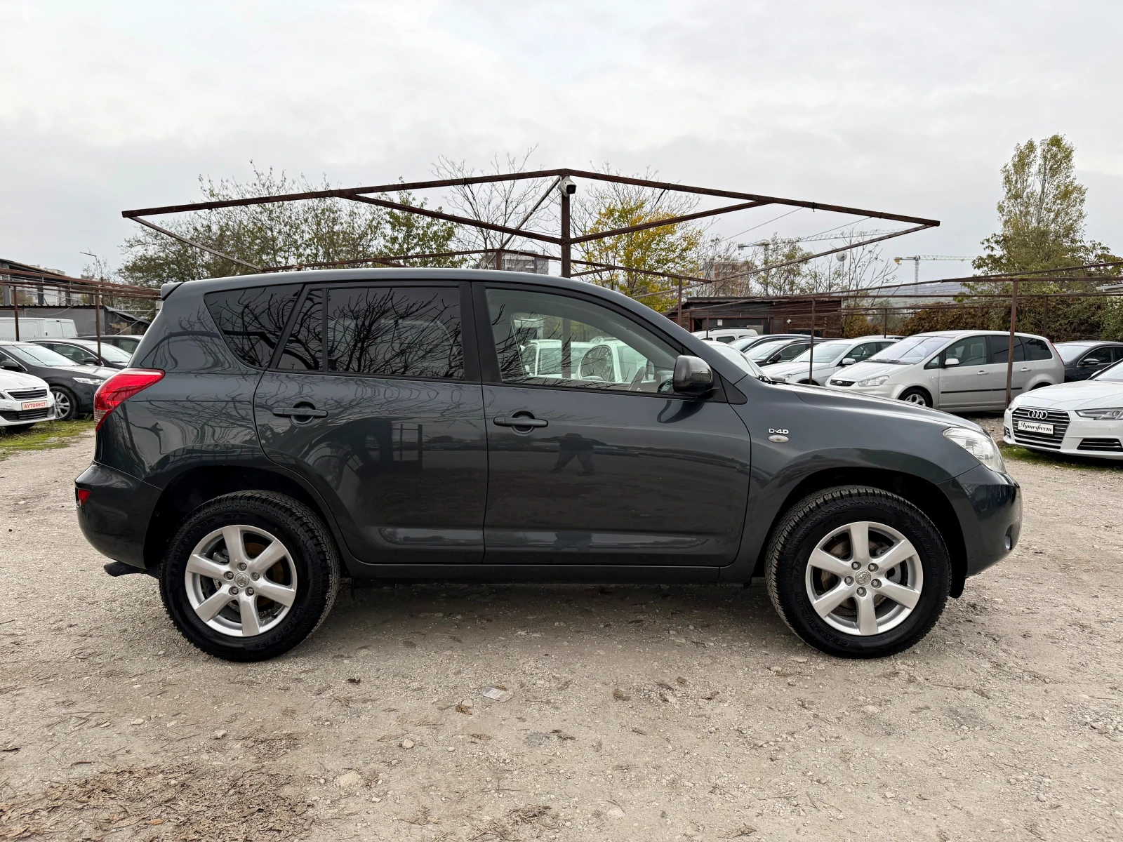 Toyota Rav4 2.2d4d 4x4 CROSS - изображение 5