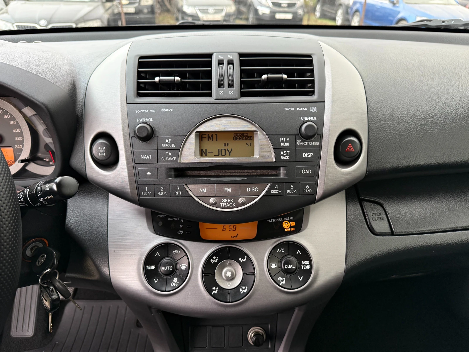 Toyota Rav4 2.2d4d 4x4 CROSS | Mobile.bg   11