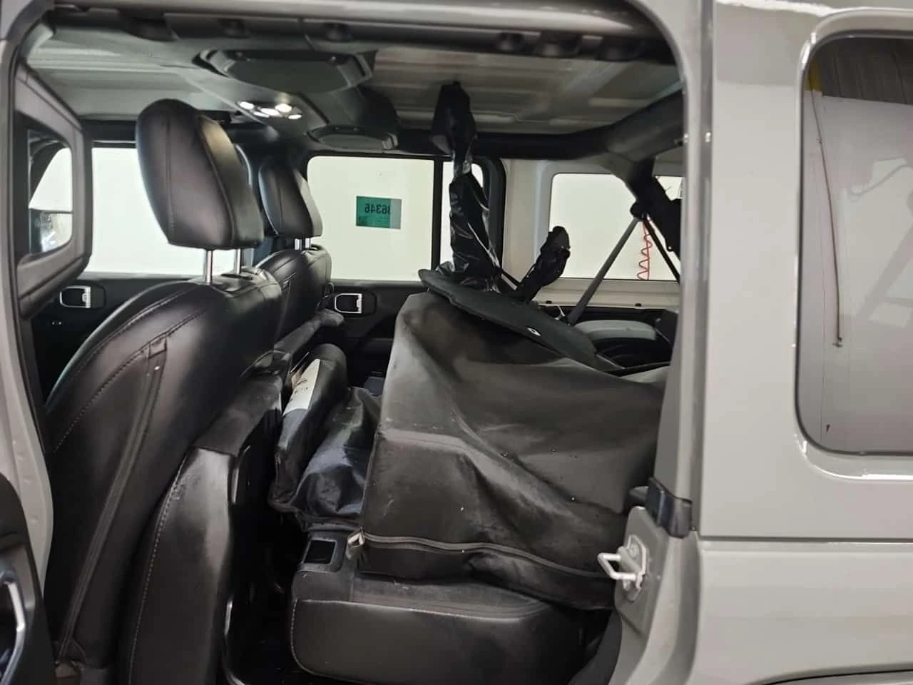 Jeep Wrangler * UNLIMITED SAHARA * CARFAX * 1 ���������� *  | Mobile.bg � ����������� 13