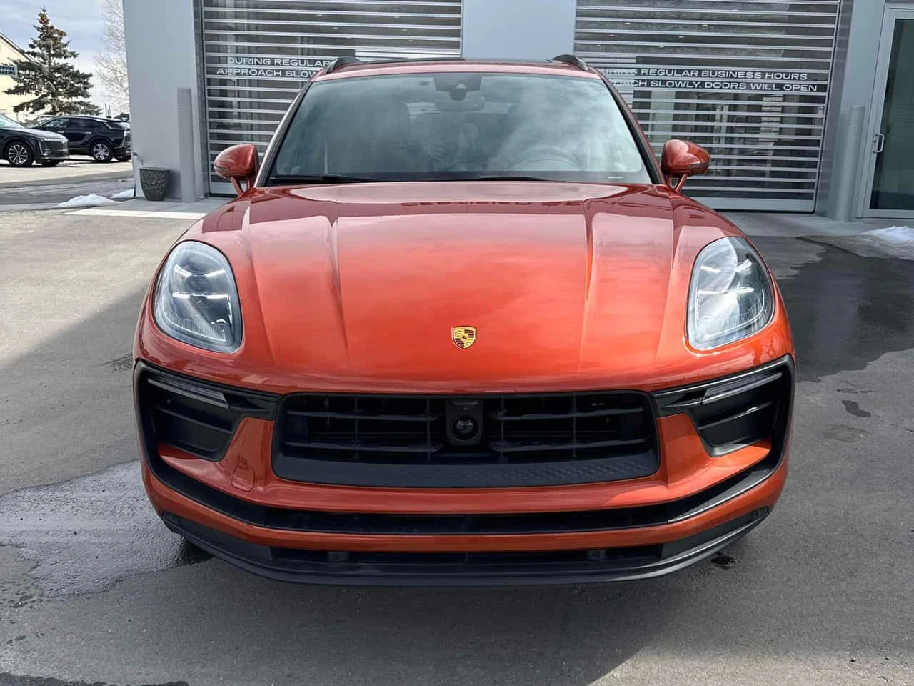 Porsche Macan /DISTRONIC/360/MATRIX/BOSE/ОБДУХВАНЕ, снимка 6 - Автомобили и джипове - 54181720