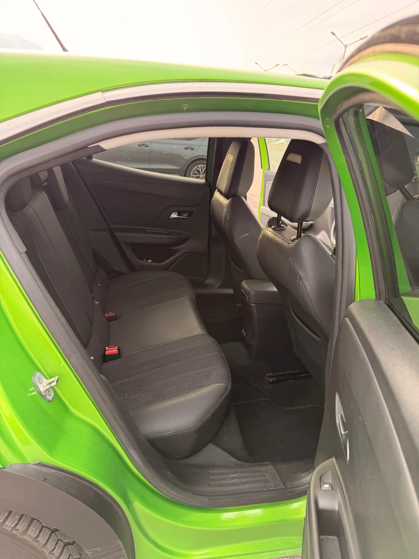 Opel Mokka 101к.с., Частно лице, Регистрирана, снимка 10 - Автомобили и джипове - 54194227