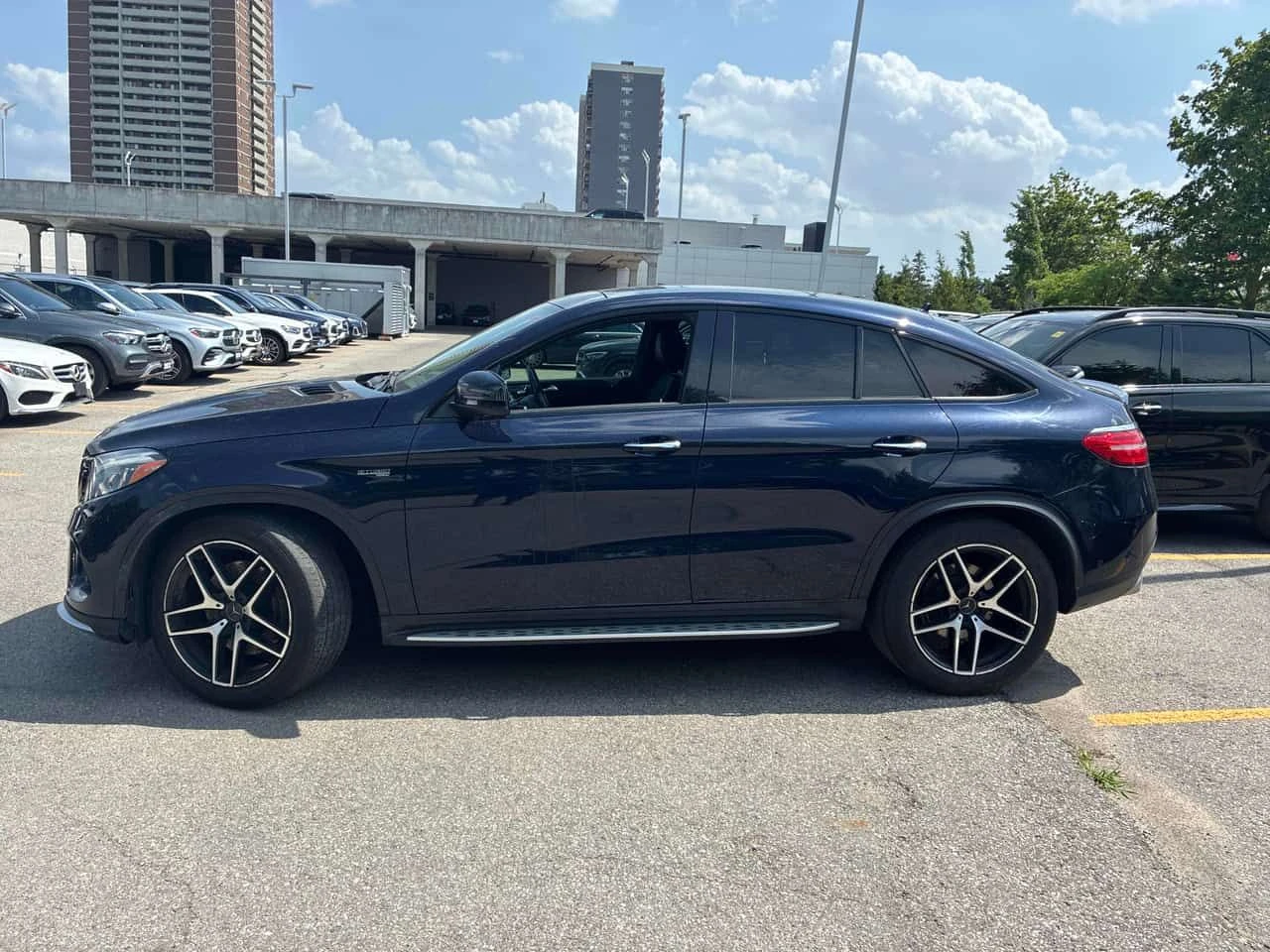 Mercedes-Benz GLE 43 AMG * COUPE * ДИСТРОНИК * ПОДГРЕВ * 360 * ПАНОРАМА, снимка 3 - Автомобили и джипове - 55158866