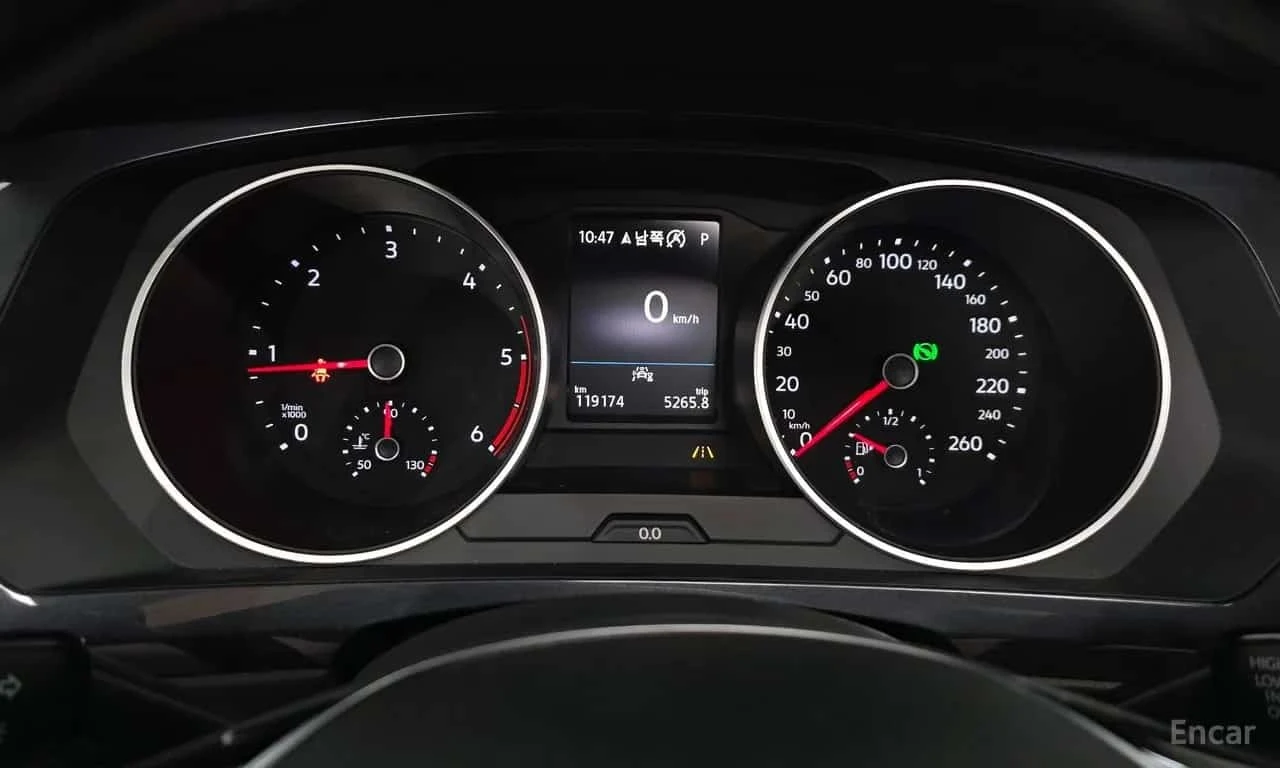 VW Tiguan * 2.0 TDI Prestige * БЕЗ ПЪРВОНАЧАЛНА ВНОСКА, снимка 8 - Автомобили и джипове - 56271036