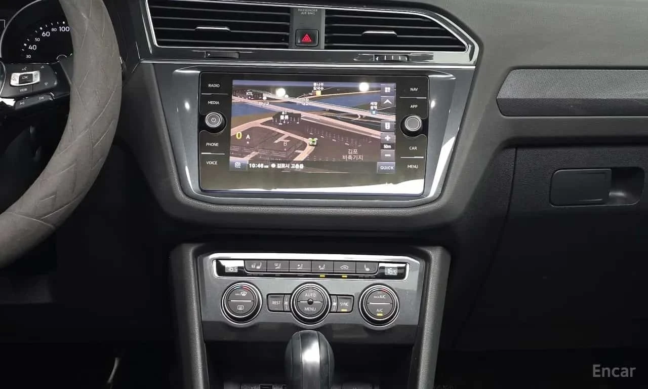 VW Tiguan * 2.0 TDI Prestige * БЕЗ ПЪРВОНАЧАЛНА ВНОСКА, снимка 13 - Автомобили и джипове - 56271036