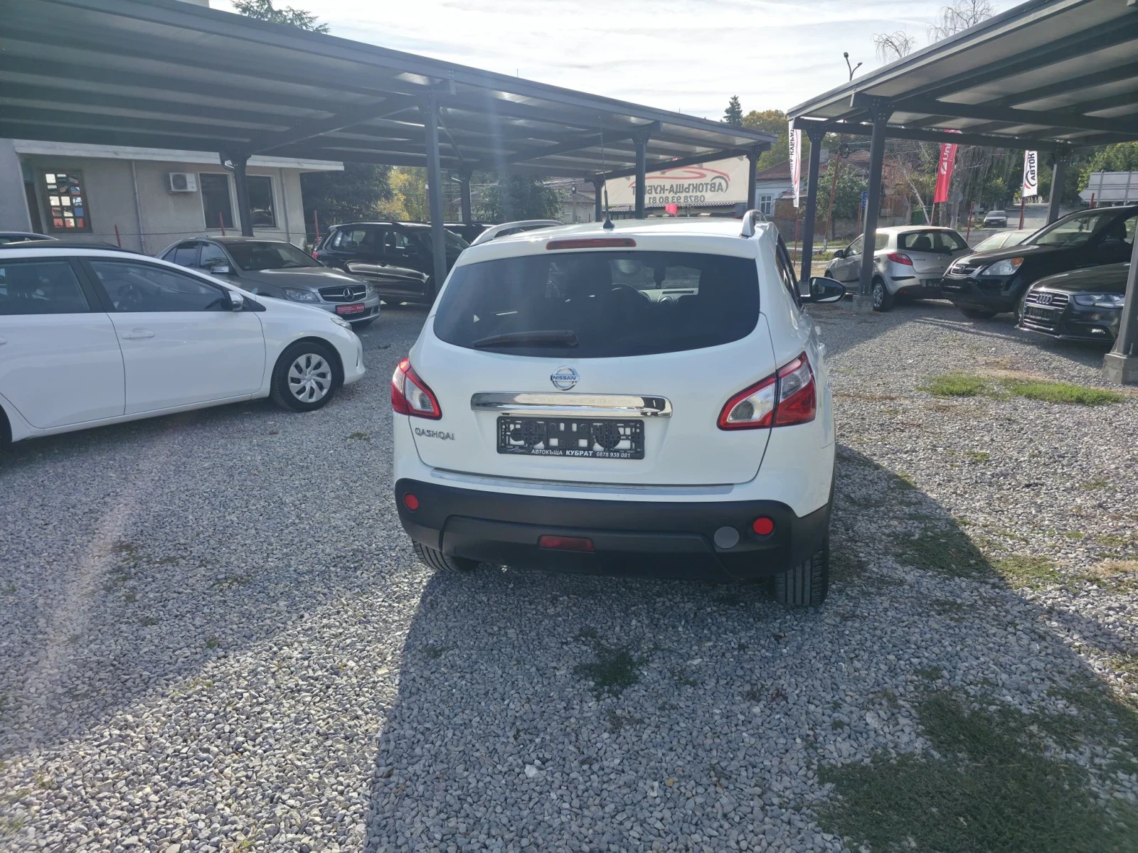 Nissan Qashqai, снимка 10 - Автомобили и джипове - 56465045