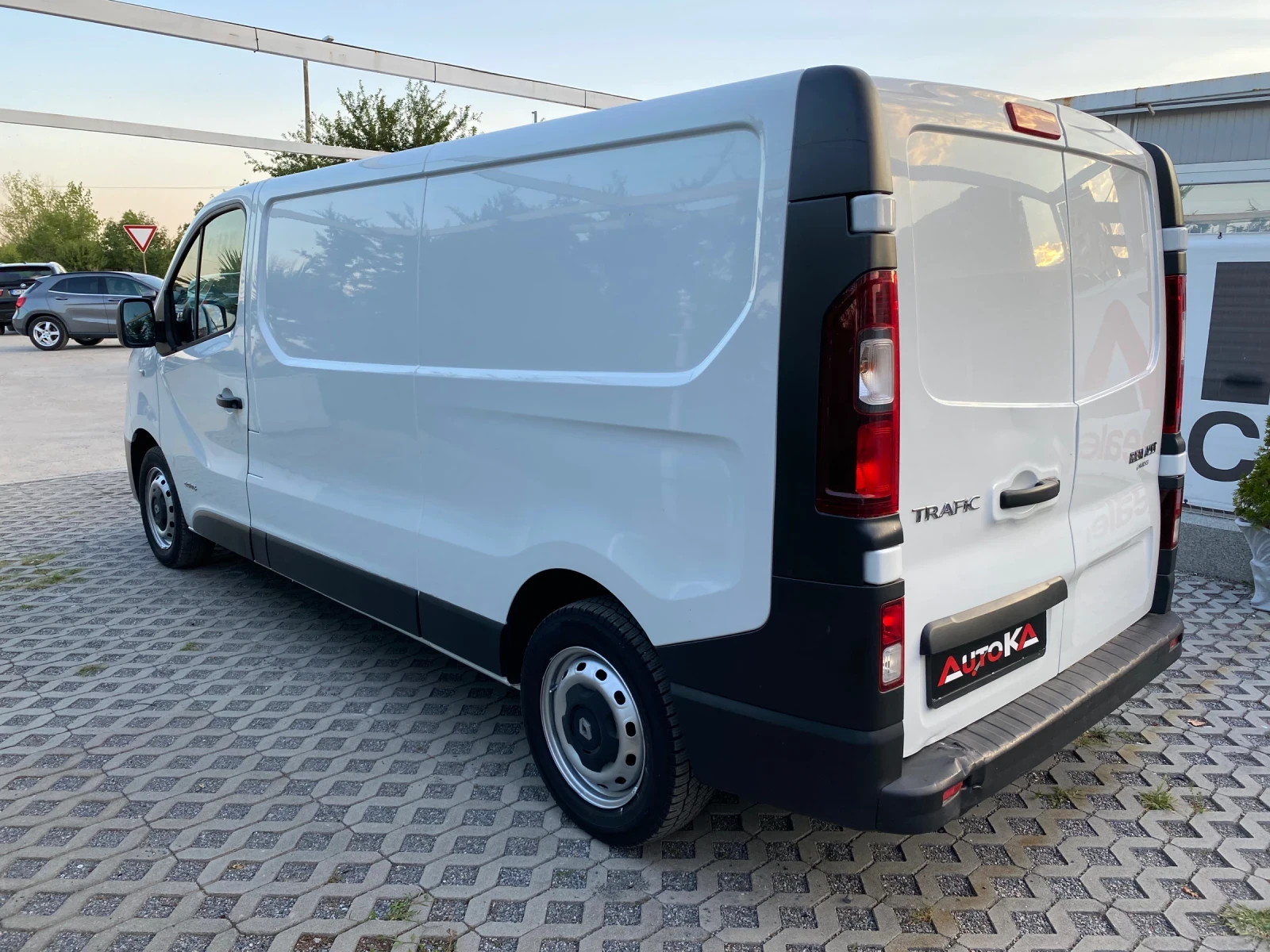 Opel Vivaro 1.6DCI-116кс= ДЪЛГА БАЗА= КЛИМАТИК= 6СКОРОСТИ - изображение 5