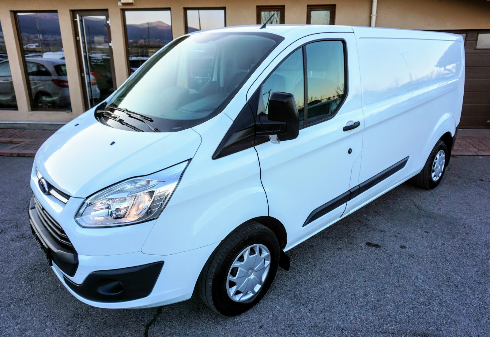 Ford Transit Custom 2.0TDCI L2H1 - изображение 2
