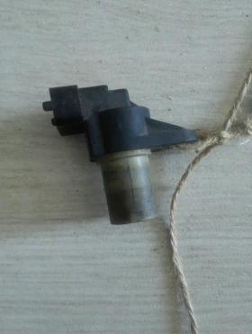 датчик разпределителен вал Мерцедес 220ЦДИ (270цди,320цди)