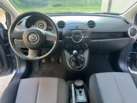 Mazda 2 1.3i* Перфектен* , снимка 6