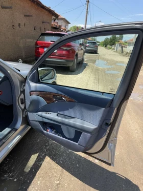 Mercedes-Benz E 220, снимка 16