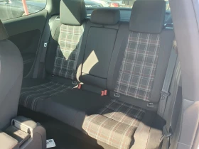 VW Golf 2.0 GTI | Mobile.bg    9