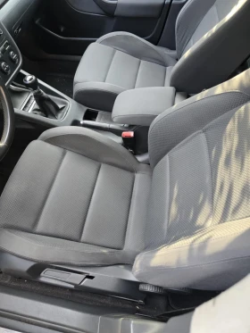 VW Golf - 3300 € / 6454.24 лв. - 85588909 12