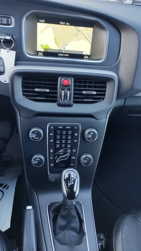 Volvo V40 Кожа/Нави/2.0d - 9895 € / 19352.94 лв. - 53755221 11