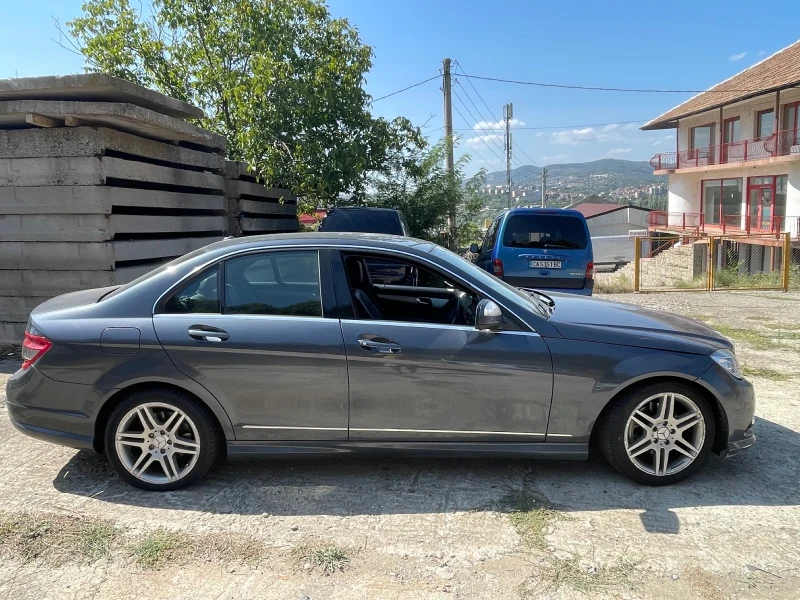 Mercedes-Benz C 220, снимка 2 - Автомобили и джипове - 47957159