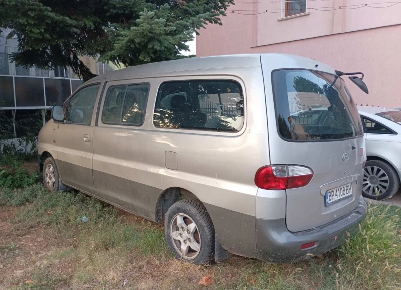 Hyundai Starex, снимка 3 - Автомобили и джипове - 48022939