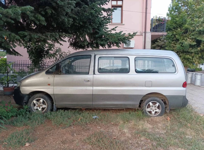 Hyundai Starex, снимка 2 - Автомобили и джипове - 48022939