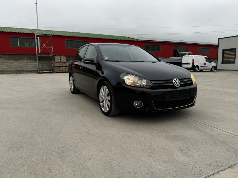 VW Golf, снимка 1 - Автомобили и джипове - 48251096