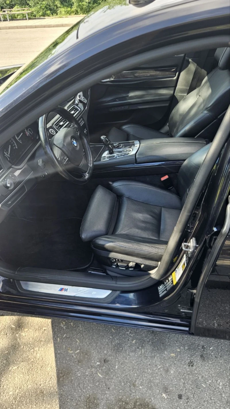 BMW 750 Twin turbo Keyless , снимка 14 - Автомобили и джипове - 50393332