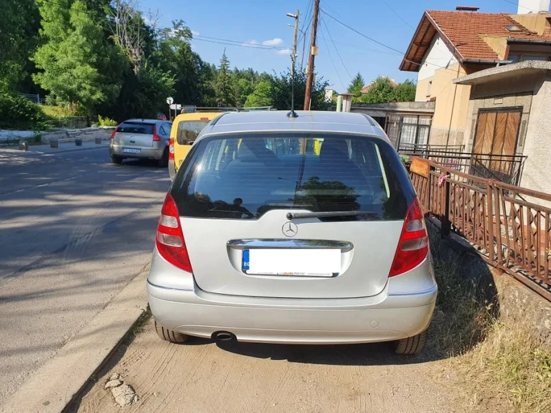 Mercedes-Benz A 150 1.5 Климатик, снимка 2 - Автомобили и джипове - 52299846