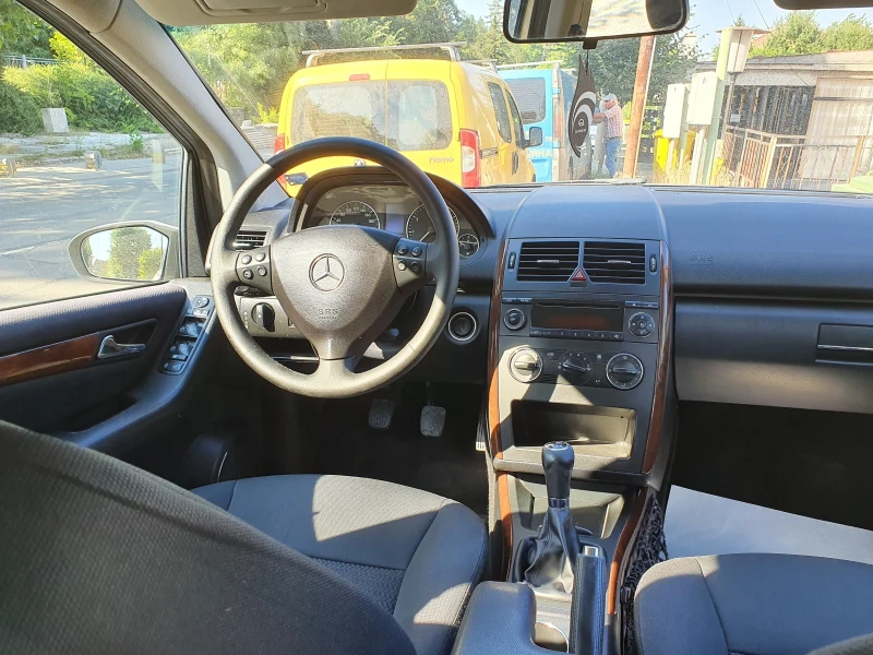 Mercedes-Benz A 150 1.5 Климатик, снимка 5 - Автомобили и джипове - 52299846