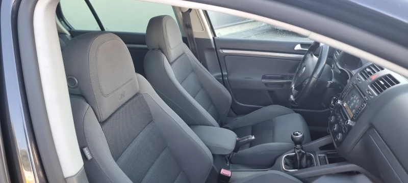 VW Golf R-Line, снимка 9 - Автомобили и джипове - 51160080