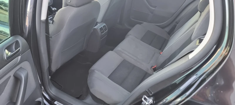 VW Golf R-Line, снимка 11 - Автомобили и джипове - 51160080