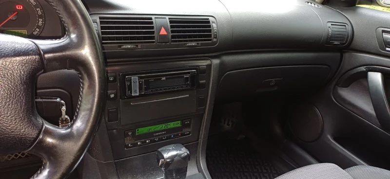 Skoda Superb 1.9 TDI, 131 к.с., снимка 9 - Автомобили и джипове - 52770716