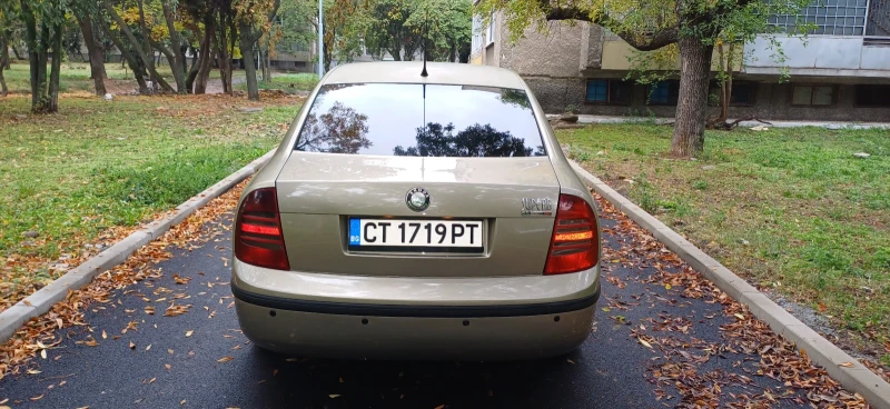 Skoda Superb 1.9 TDI, 131 к.с., снимка 4 - Автомобили и джипове - 52770716