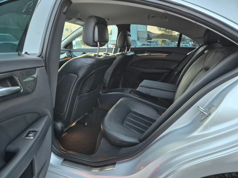 Mercedes-Benz CLS 350 350CDI V6.265ks Distronic , снимка 13 - Автомобили и джипове - 52248970