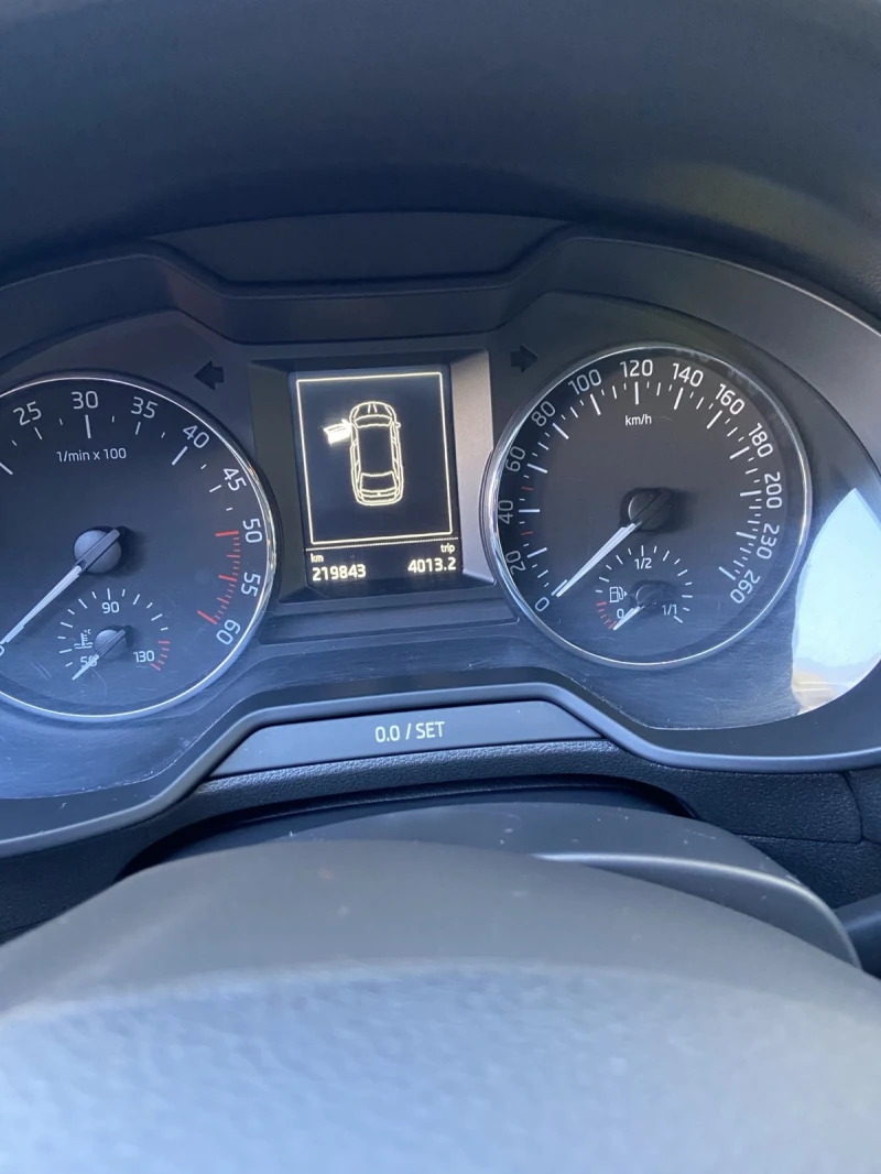 Skoda Octavia, снимка 7 - Автомобили и джипове - 52381479